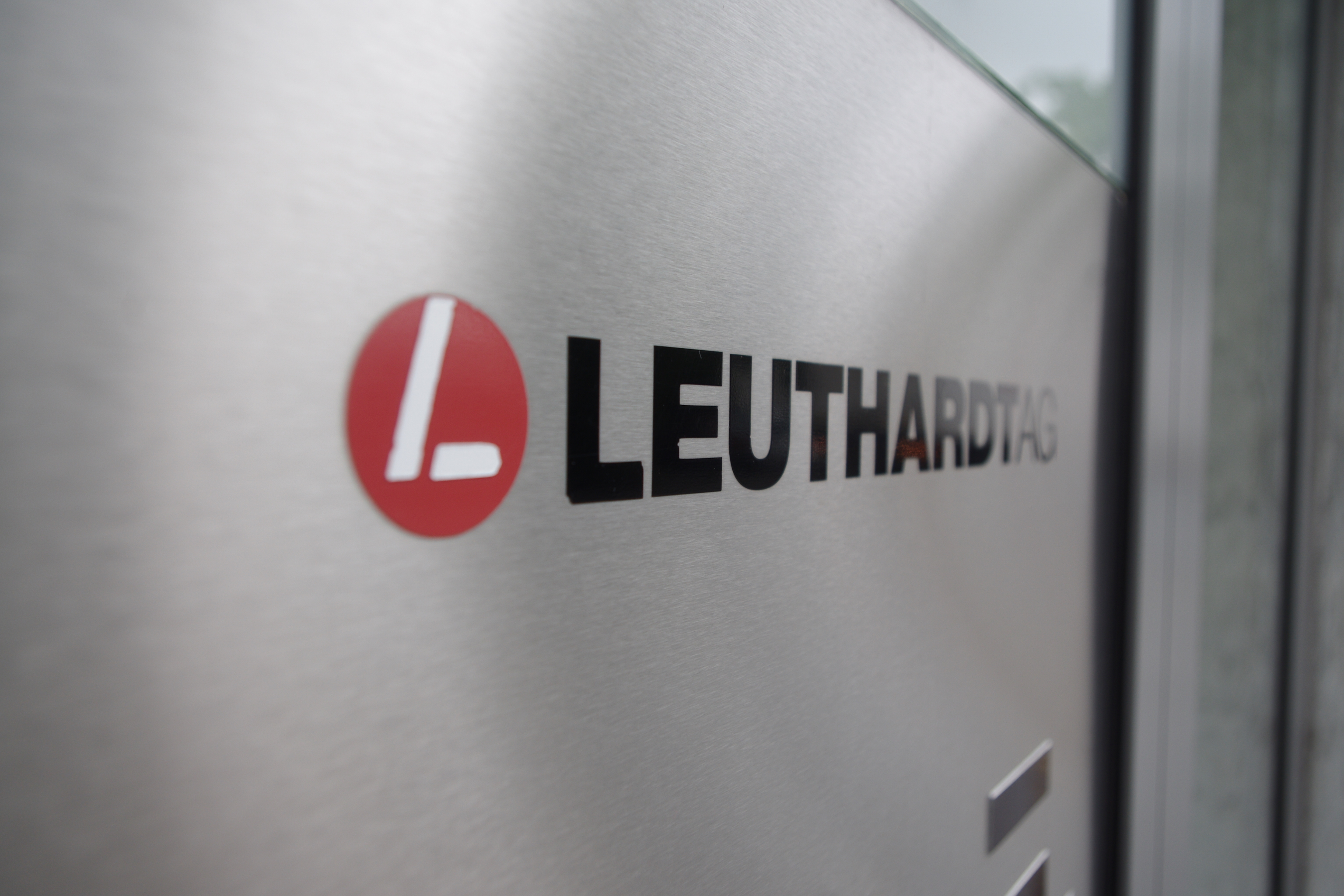 Logo Leuthardt Etiketten Druckerei